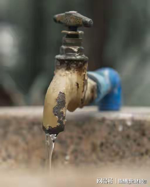 华体会部门-国务院下令！6月1日用水新规落地，取消收费还退款？全民受益！